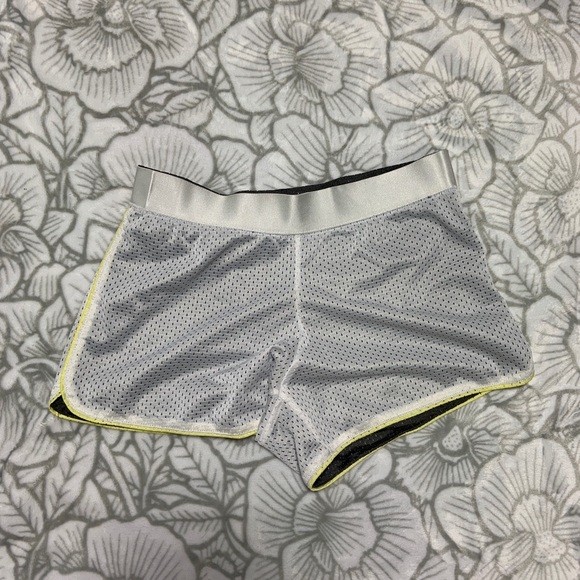 Tek Gear Reversible Shorts - Picture 2 of 2